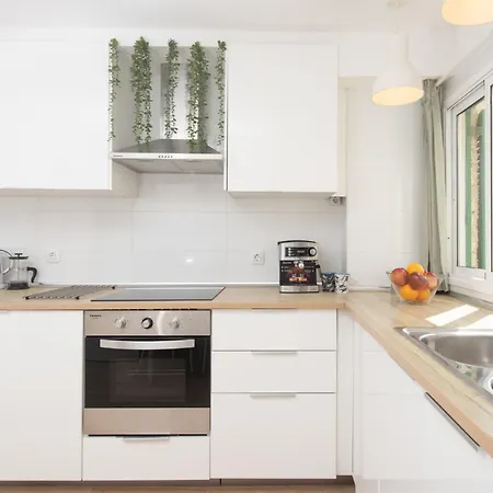 Lägenhet Location - Walk To The Beach, Shops & Dining *