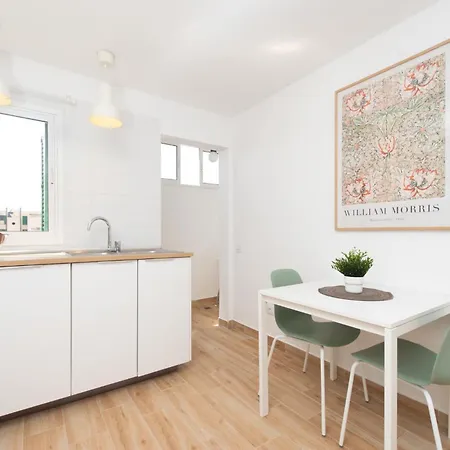 Lägenhet Location - Walk To The Beach, Shops & Dining *