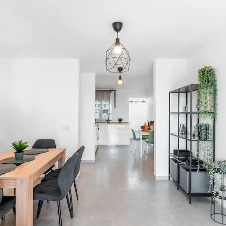 Location - Walk To The Beach, Shops & Dining Apartmán *