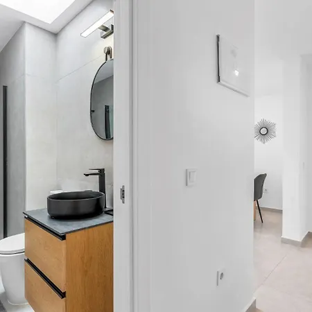 Location - Walk To The Beach, Shops & Dining Apartmán
