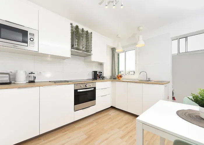 Location - Walk To The Beach, Shops & Dining Appartement *