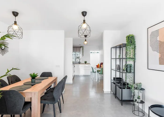 Location - Walk To The Beach, Shops & Dining Appartement *